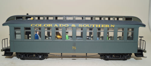 On3 Colorado & Southern 34' Coach #75 with Passengers