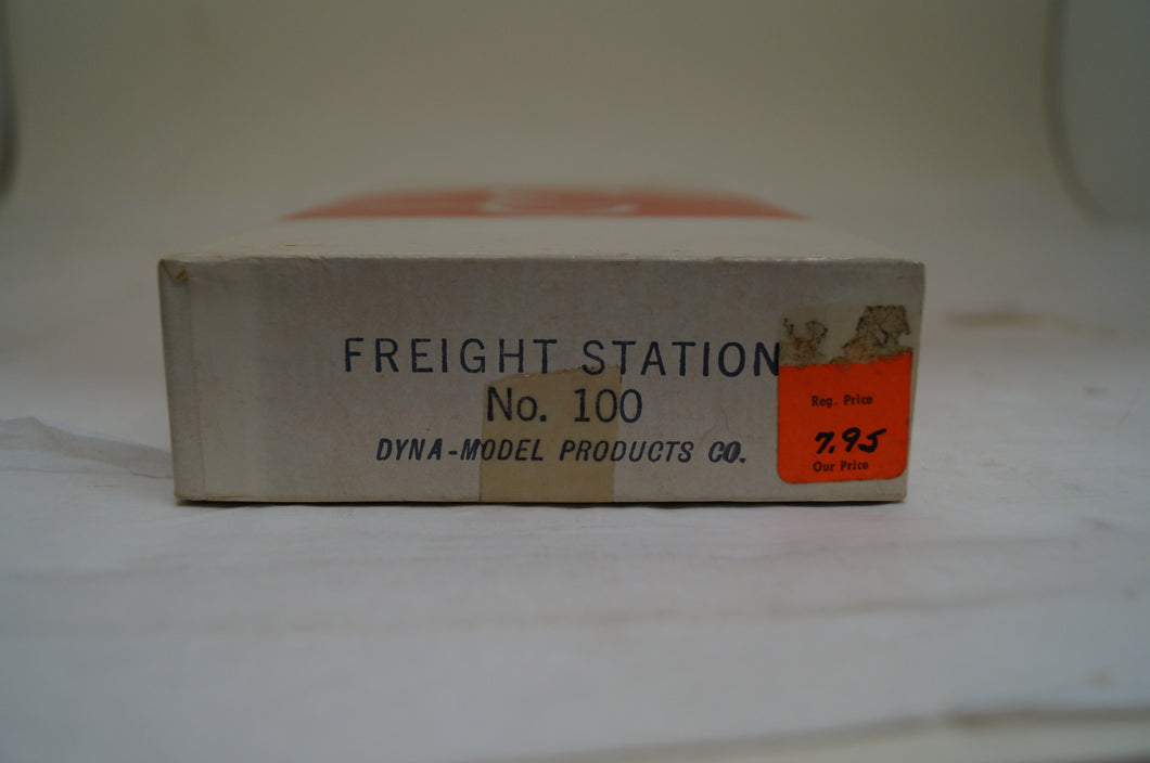 Ho Dyna Model Products Co. Freight Station Kit